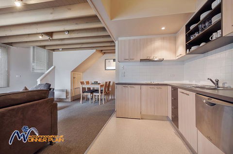 Shiraz - Tourism Hervey Bay 3