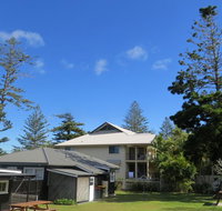 Shirley Street Beachhouses - Hervey Bay Accommodation