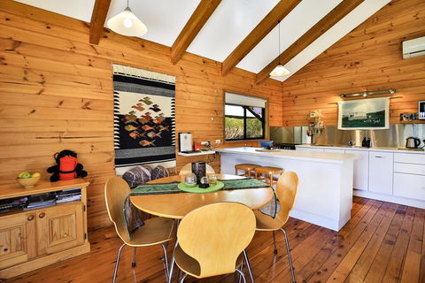 Siver Cabin - Tourism Hervey Bay 2