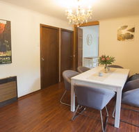 Six Seasons - Halls Gap