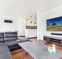 Smart apartment in elegant suburb close to city - Tourism Hervey Bay
