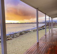 Smart Beach House  Pelican Point - Tourism Hervey Bay
