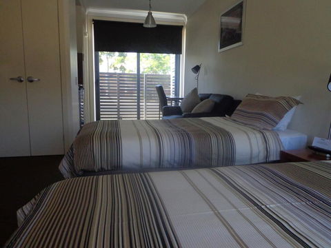 Smart Stayzzz Inns - Hervey Bay Accommodation 1