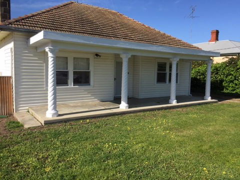 Smith Street Cottage Naracoorte - Tourism Hervey Bay 0
