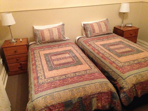Smith Street Villa Naracoorte - Tourism Hervey Bay 3