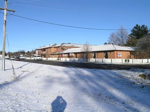 Snowgate Motel + Apartments - Tourism Hervey Bay 0