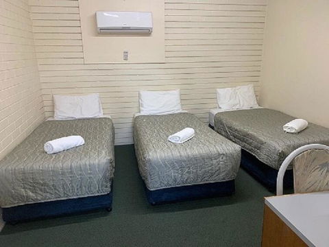 Solomon Inn Wollongong - Hervey Bay Accommodation 0