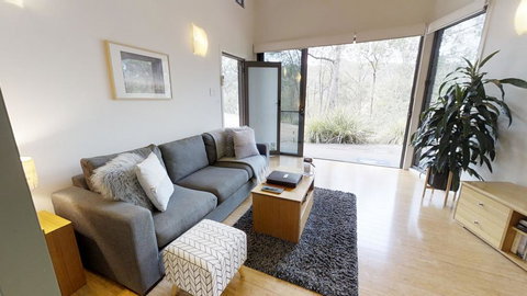 Somewhere Unique - Tourism Hervey Bay 0