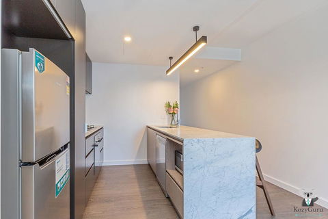 South Brisbane Kozy 1Bed APT + FREE Parking QSB001 - Hervey Bay Accommodation 3