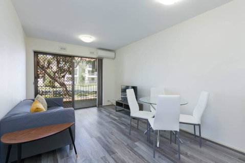 South Perth Perfect Location Free WIFI & Parking - Hervey Bay Accommodation 0