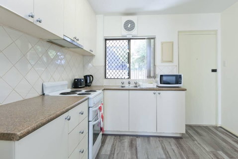 South Perth Perfect Location Free WIFI & Parking - Hervey Bay Accommodation 2