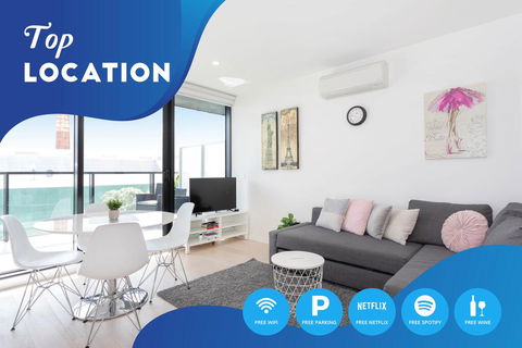 South Yarra City View Apartment With Car Park, Amazon Alexa, Spotify, Netflix, And WiFi - Hervey Bay Accommodation 0