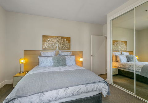 South Yarra Delight - Car Park, Wifi And Swimming Pool - Hervey Bay Accommodation 1