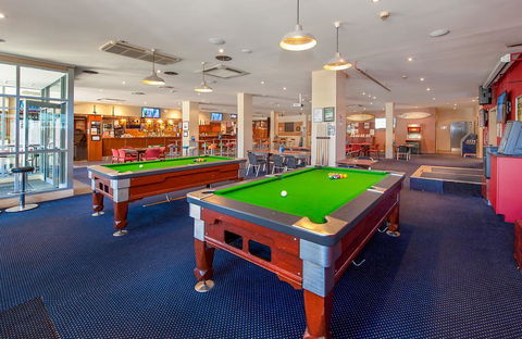 Southend Hotel - Hervey Bay Accommodation 3