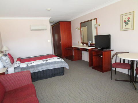 Southern Comfort Motor Inn - Hervey Bay Accommodation 3