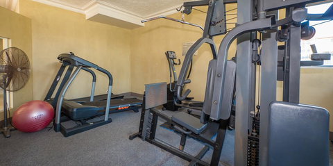 Southern Cross Beachfront Holiday Apartments - Hervey Bay Accommodation 3