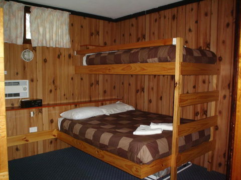 Southern Cross Motor Inn & Tourist Park - Tourism Hervey Bay 2