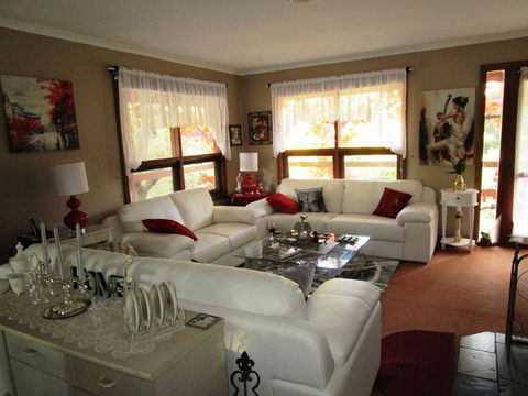 Southern Vales Bed & Breakfast - Hervey Bay Accommodation 2