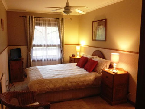 Southern Vales Bed & Breakfast - Hervey Bay Accommodation 0