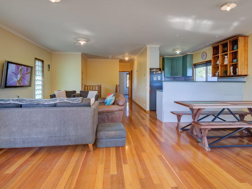 Churchill Island VIC Hervey Bay Accommodation