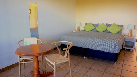 Sovereign Hill Country Lodge Rothbury - Hervey Bay Accommodation 3