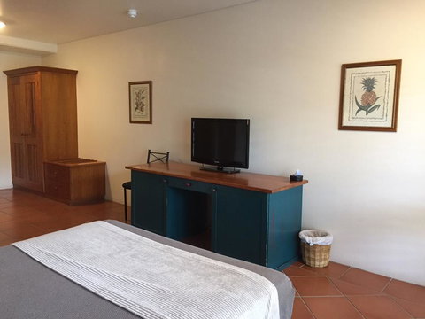 Sovereign Resort Hotel - Hervey Bay Accommodation 2