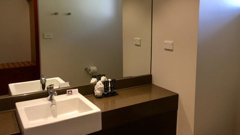 Sovereign Resort Hotel - Hervey Bay Accommodation 1