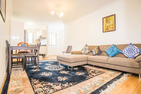 Spacious & Cozy APT@Heart Of Redfern Closes To CBD - Hervey Bay Accommodation 0