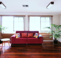 Spacious and cozy home next to Glen Waverley - Hervey Bay Accommodation