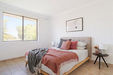 Spacious Apartment In Trendy Sydney Neighbourhood - Hervey Bay Accommodation 1