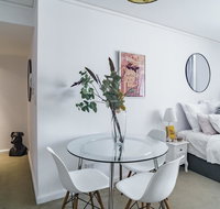 Spacious Apt V Stylish Furniture Pool GYM - Hervey Bay Accommodation