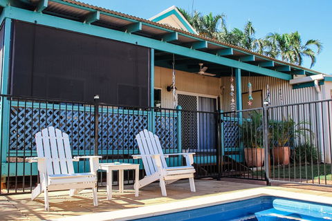 Spike The Bubble Beach House - Tourism Hervey Bay 2