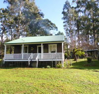 Splendid Wren Cottage - Hervey Bay Accommodation
