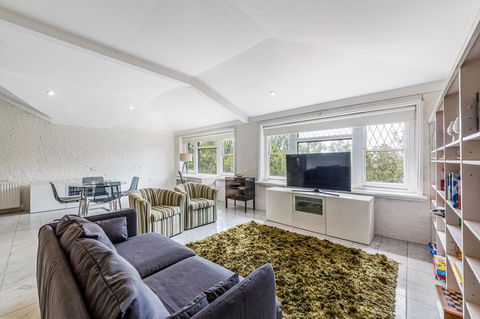 Spoilt For Choice 2-bed/2-bath + Free Parking - Hervey Bay Accommodation 1