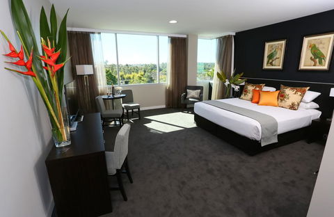 Springfield Lakes Boutique Hotel - Tourism Hervey Bay 1