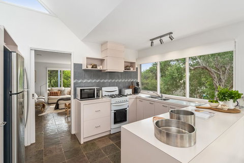 St. Andrews Beach Coastal Escape - Hervey Bay Accommodation 2