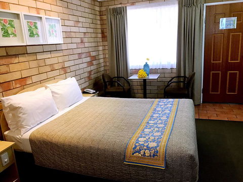 Starlight Motor Inn - Tourism Hervey Bay 2