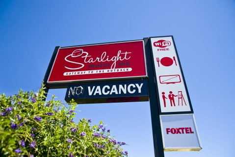 Starlight Motor Inn - Hervey Bay Accommodation 1