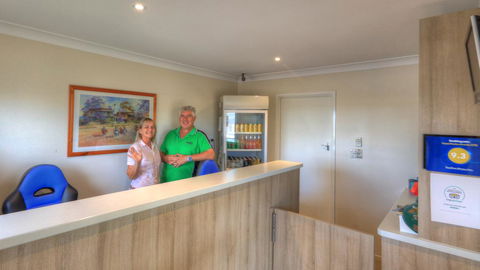 Starline Motor Inn - Hervey Bay Accommodation 2
