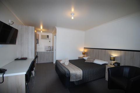 Starline Motor Inn - Hervey Bay Accommodation 3