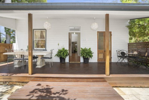 Starr Cottage Byron Bay - Walk To Town In 5 Minutes! - Hervey Bay Accommodation 3