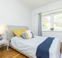 Stay at Meurant Wagga - Hervey Bay Accommodation