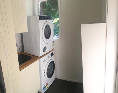 Steep Creek Retreat - Hervey Bay Accommodation 2