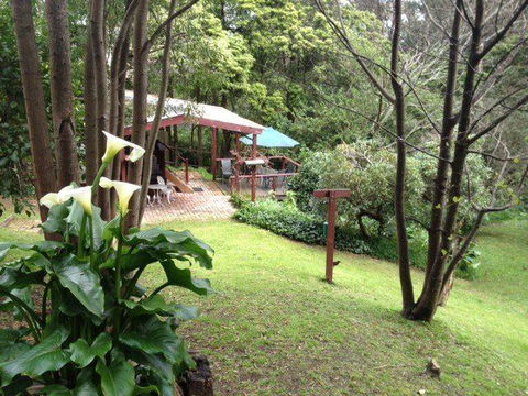 Stone's Throw Cottage Bed And Breakfast - Tourism Hervey Bay 0