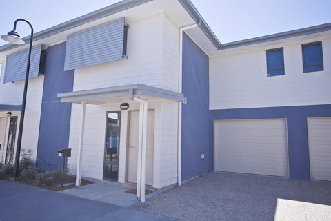 Stonewood Villas - Hervey Bay Accommodation 2