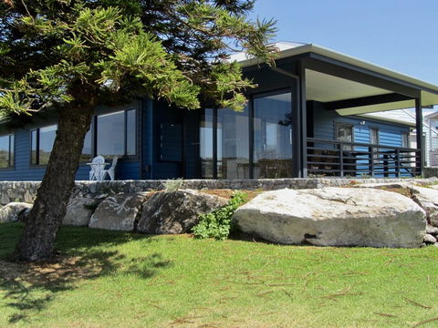 Storm Bay Cottage - Hervey Bay Accommodation 0