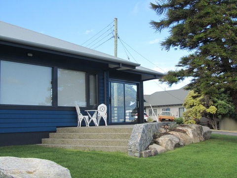 Storm Bay Cottage - Hervey Bay Accommodation 1