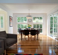 Strahan House - Hervey Bay Accommodation