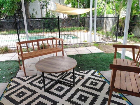 Stranded? Nowhere To Stay? Sanitised Apartment, Sleeps 4, Netflix, Wifi, Pool - Tourism Hervey Bay 3