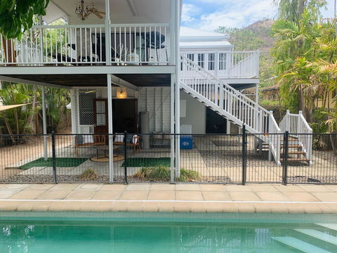 Stranded? Nowhere To Stay? Sanitised Apartment, Sleeps 4, Netflix, Wifi, Pool - Tourism Hervey Bay 2